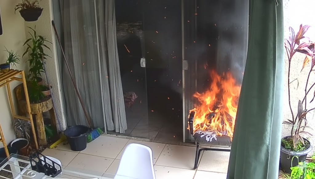 Câmera identificando princípio de incêndio